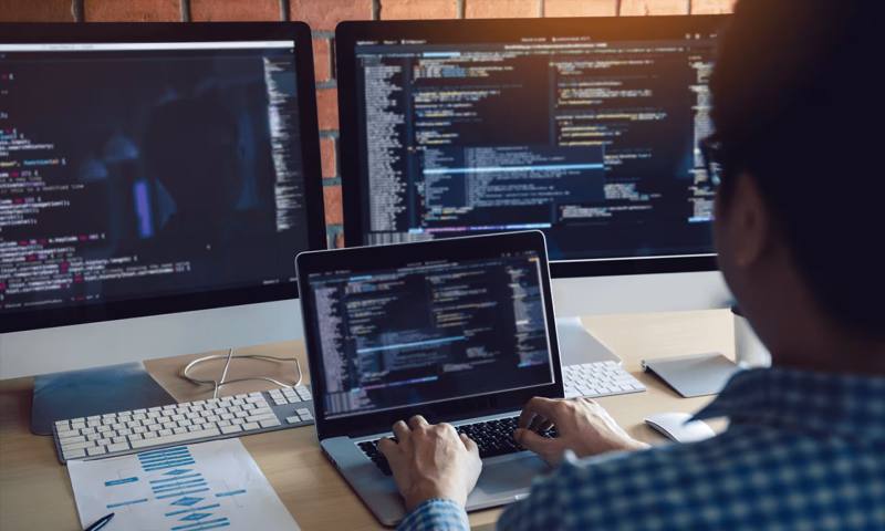 数据科学选型:R与Python如何赋能馆陶县网站建设?